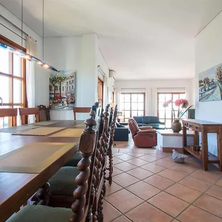 Villa El Gavilan, *
